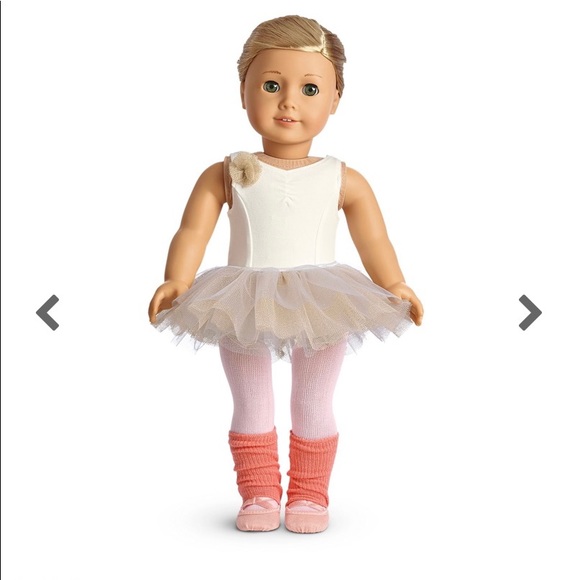 american girl isabelle performance set